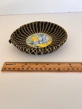 Load image into Gallery viewer, Round Pine Needle Basket